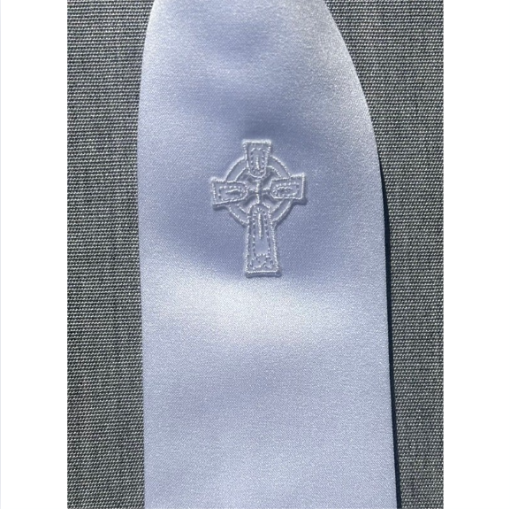 Boy&#39;s White Satin Tie With Celtic Cross